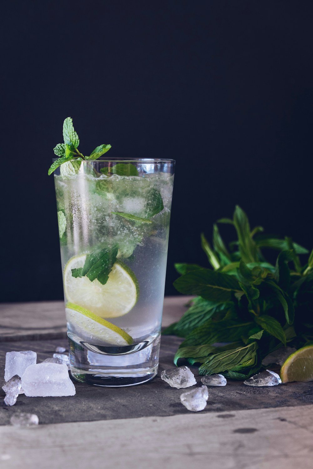 Sparkling Passion Fruit Mojito Sparkling Passion Fruit Mojito - Image 1